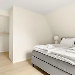 Διαμέρισμα Modern 2-story With 4 Bedrooms *