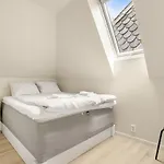 Modern 2-story With 4 Bedrooms Μπέργκεν